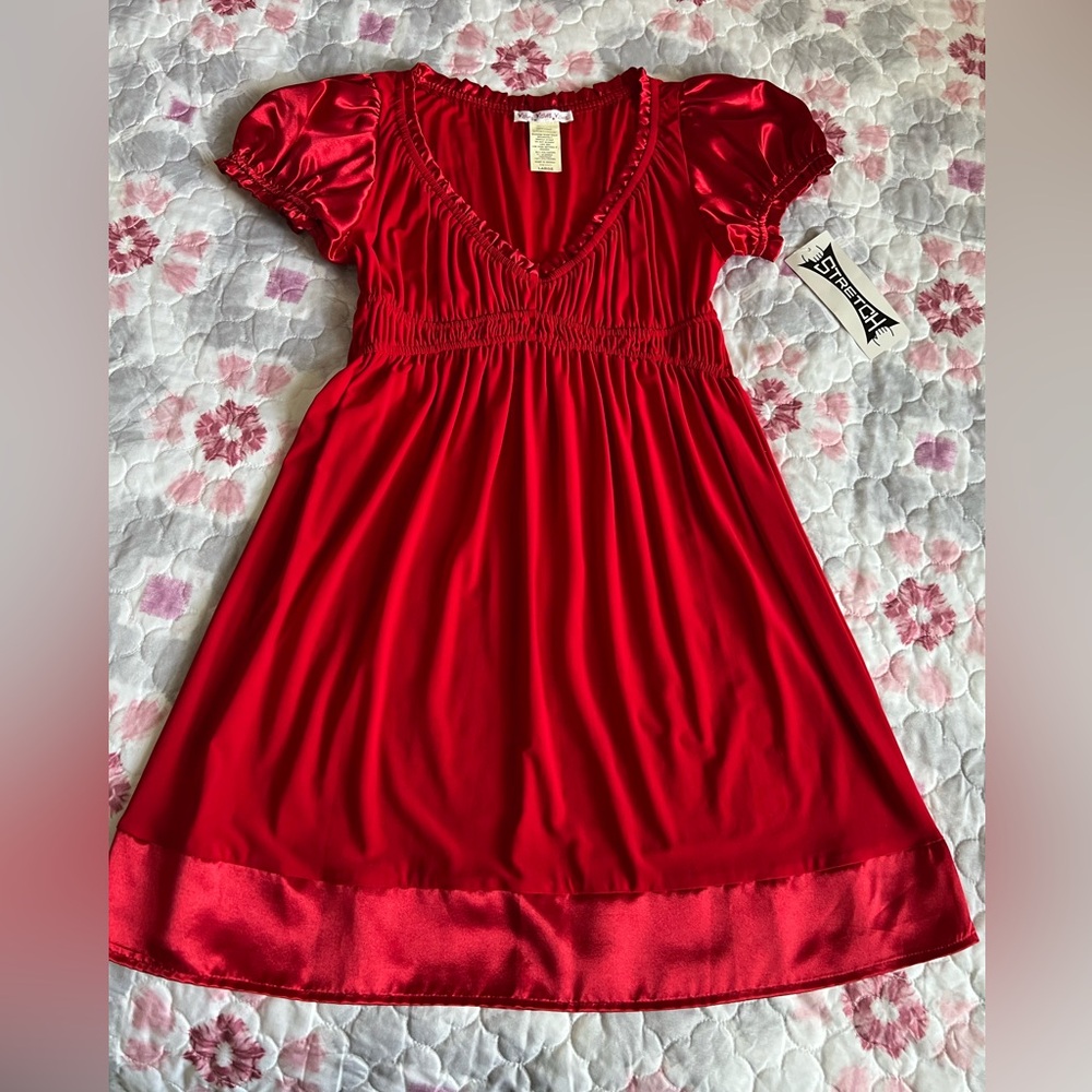 NWT Cherry Red Puff Sleeve Satin Trim V-Neck Party Dress Stretch Juniors Large
